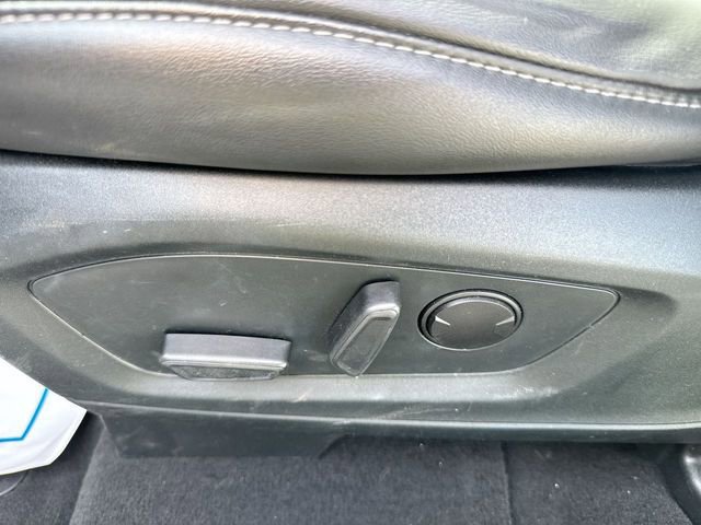 Certified 2022 Ford Explorer XLT w/ Equipment Group 202A AWD/4WD image 13