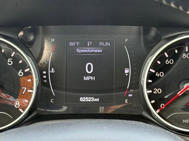 Used 2018 Jeep Compass Latitude w/ Cold Weather Group AWD/4WD image 16