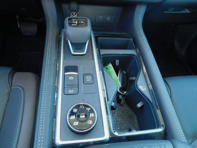 Used 2024 Nissan Pathfinder Platinum AWD/4WD image 24