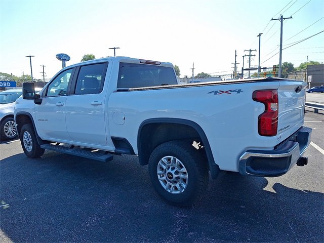 Used 2022 Chevrolet Silverado 2500 LT w/ Convenience Package image 4