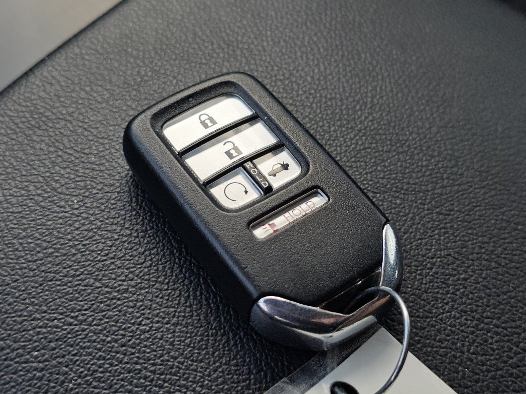 Used 2020 Honda Accord Sport image 32