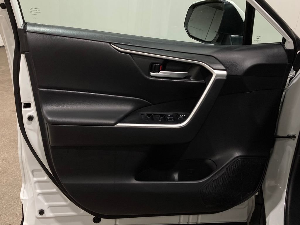 Used 2023 Toyota RAV4 XLE image 19