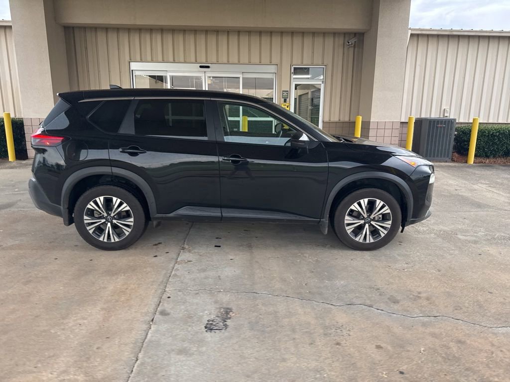 Used 2022 Nissan Rogue SV FWD image 15