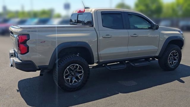 Used 2024 Chevrolet Colorado ZR2 w/ ZR2 Convenience Package III AWD/4WD image 9