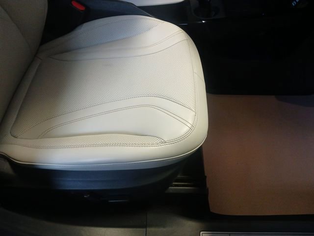 Certified 2022 Ford Mustang Mach-E Premium w/ Ice White Appearance Package image 59