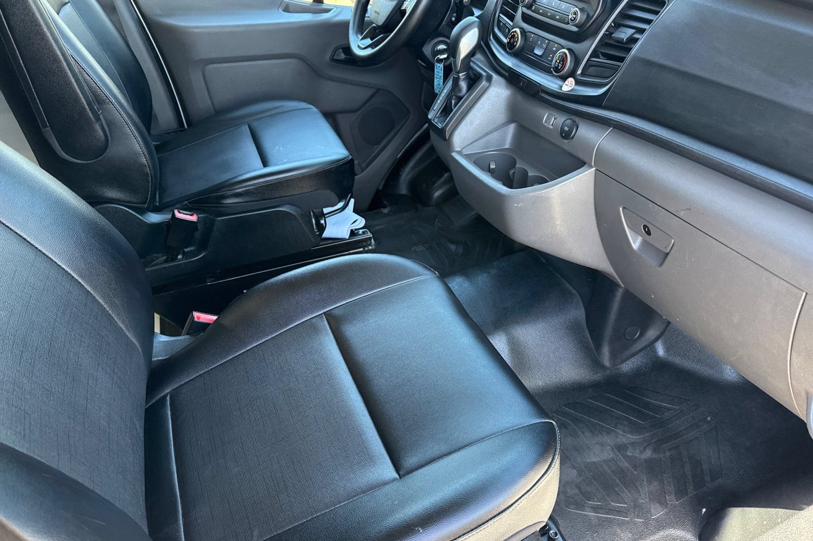 Certified 2023 Ford Transit 250 Medium Roof AWD image 16