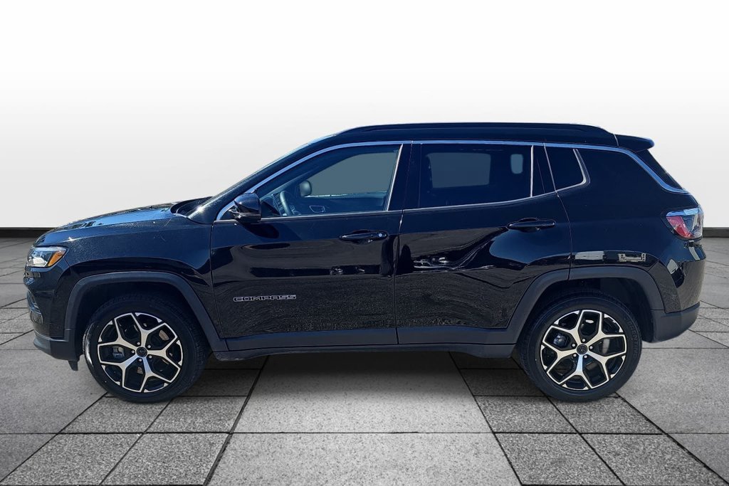 Used 2025 Jeep Compass Limited AWD/4WD image 8
