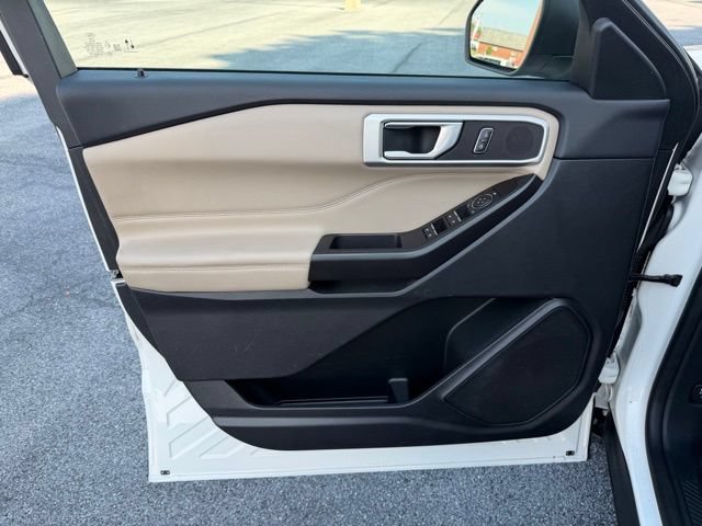 Certified 2020 Ford Explorer XLT w/ Equipment Group 202A AWD/4WD image 13