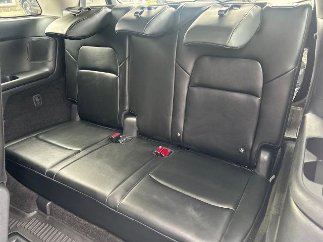 Used 2025 Nissan Pathfinder Platinum w/ Cargo Package image 32