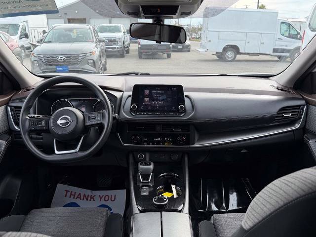 Used 2023 Nissan Rogue SV AWD/4WD image 5