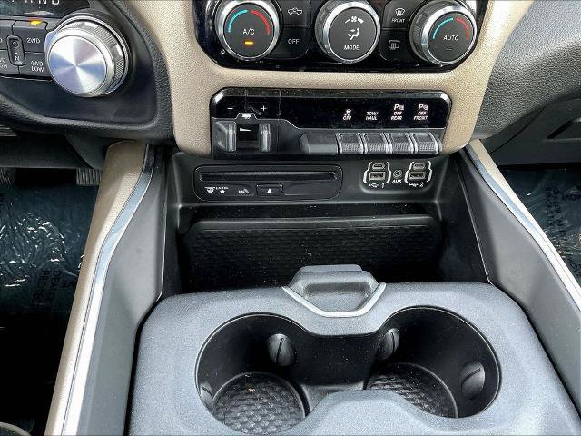 Used 2019 RAM 1500 Laramie AWD/4WD image 17