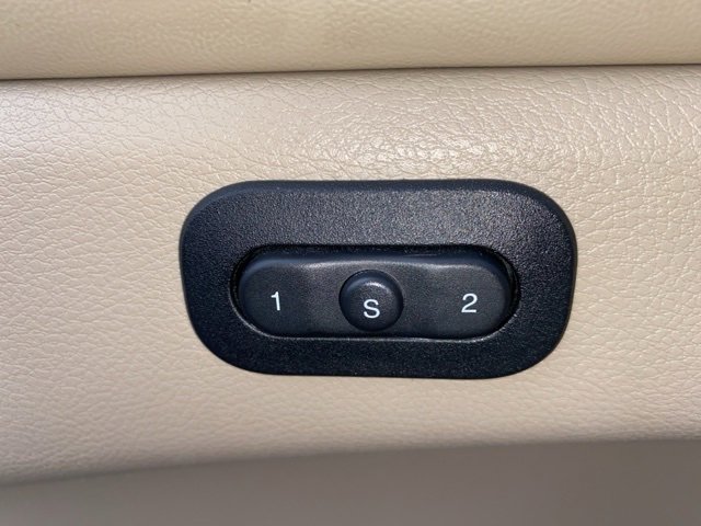 Used 2019 Jeep Grand Cherokee Limited image 20