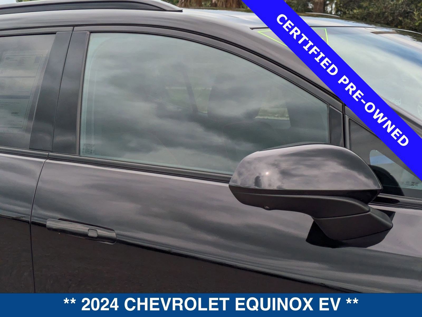 Used 2024 Chevrolet Equinox EV RS image 10