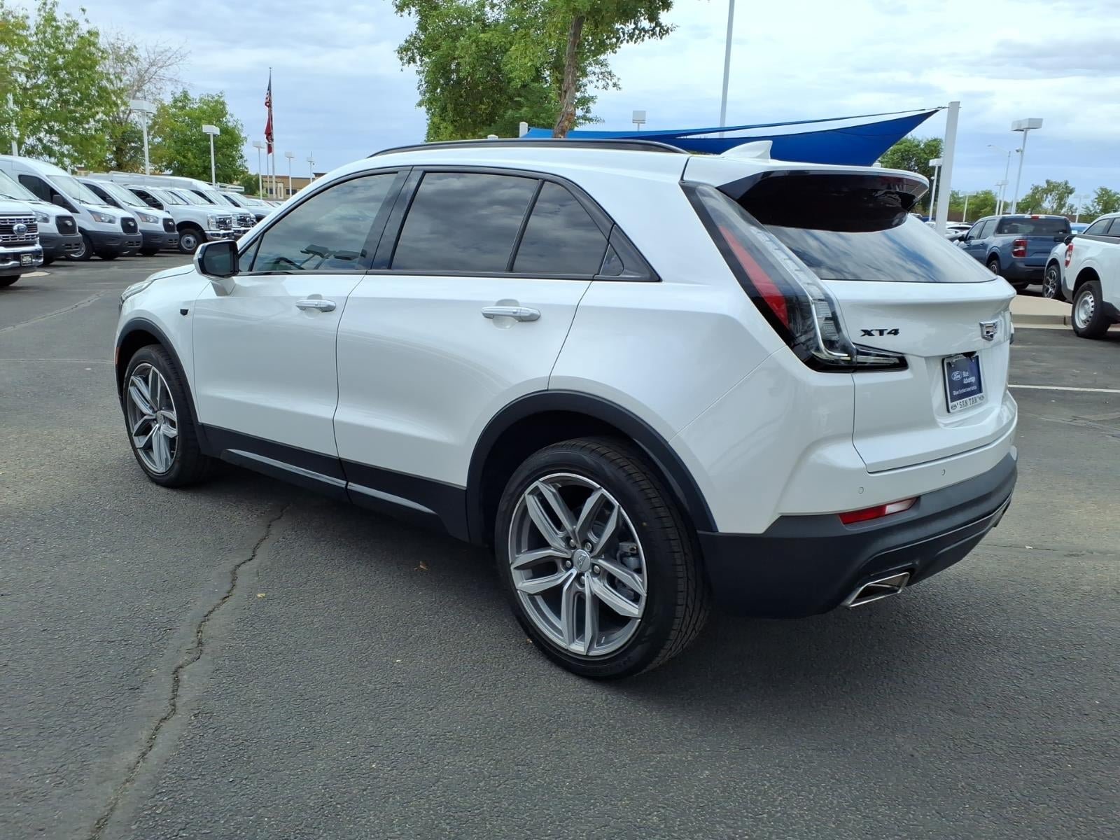 Used 2022 Cadillac XT4 Sport w/ Cold Weather Package FWD image 6
