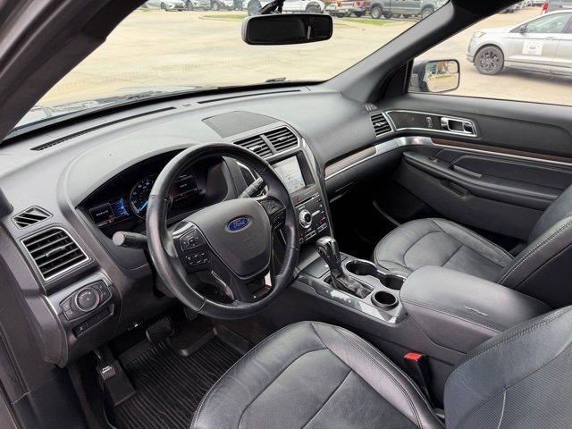 Certified 2018 Ford Explorer Limited image 13
