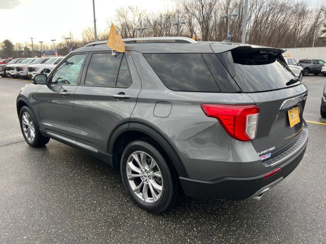 Certified 2023 Ford Explorer Limited w/ Equipment Group 301A image 3