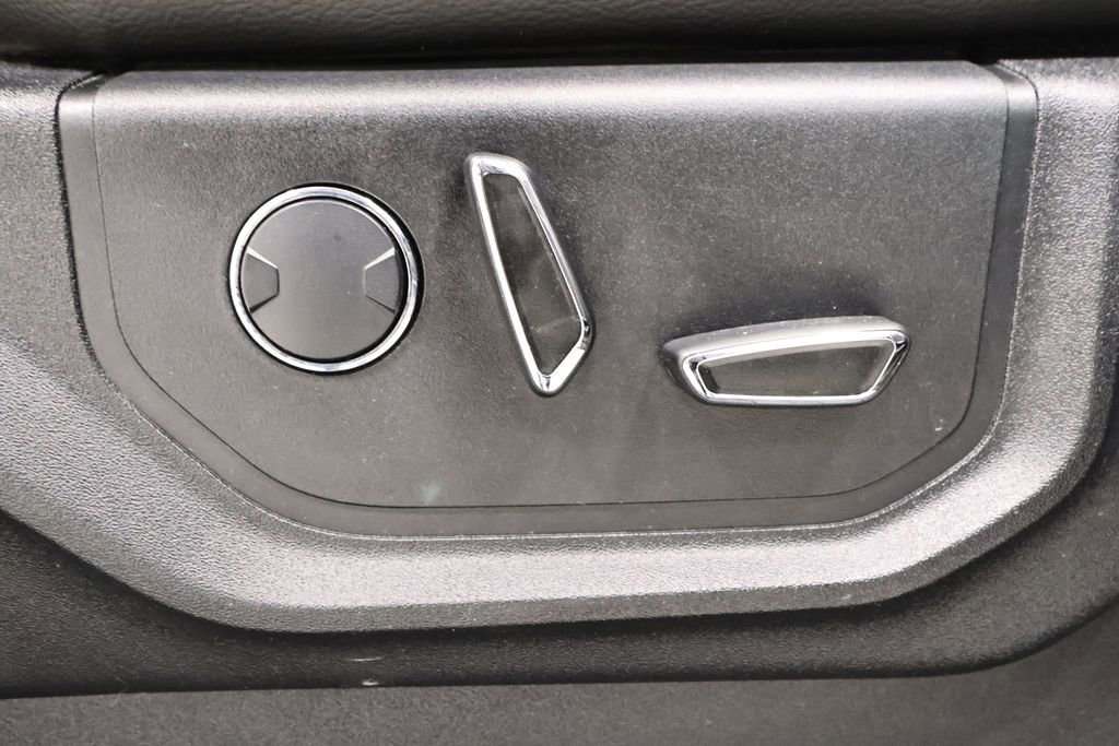 Certified 2018 Ford F150 Lariat image 25
