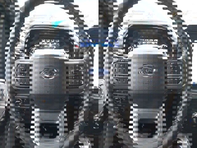 Certified 2022 Ford F150 XLT w/ Equipment Group 302A High image 18