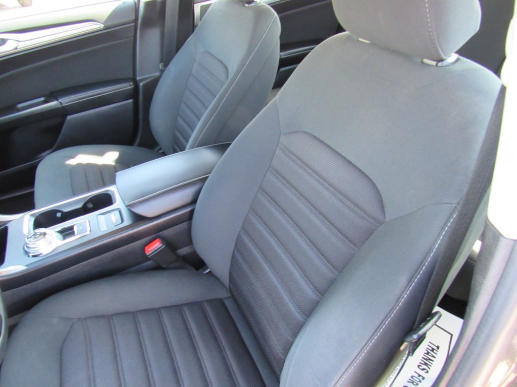 Certified 2019 Ford Fusion SE FWD image 15