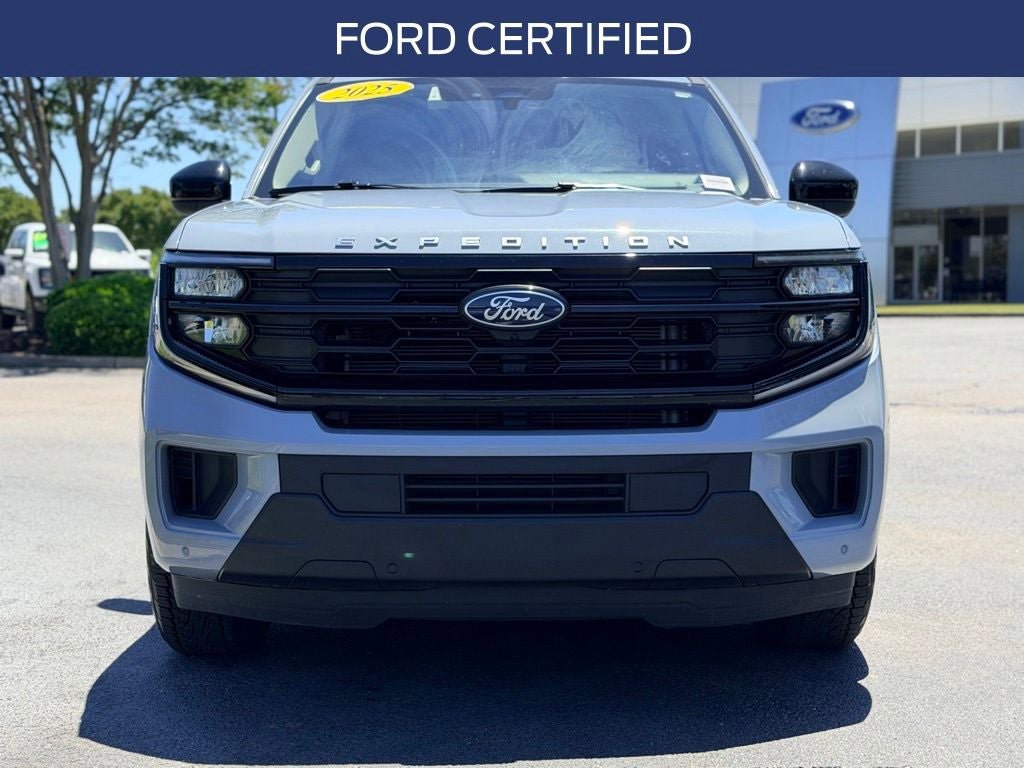 Certified 2025 Ford Expedition Max Active AWD/4WD image 3