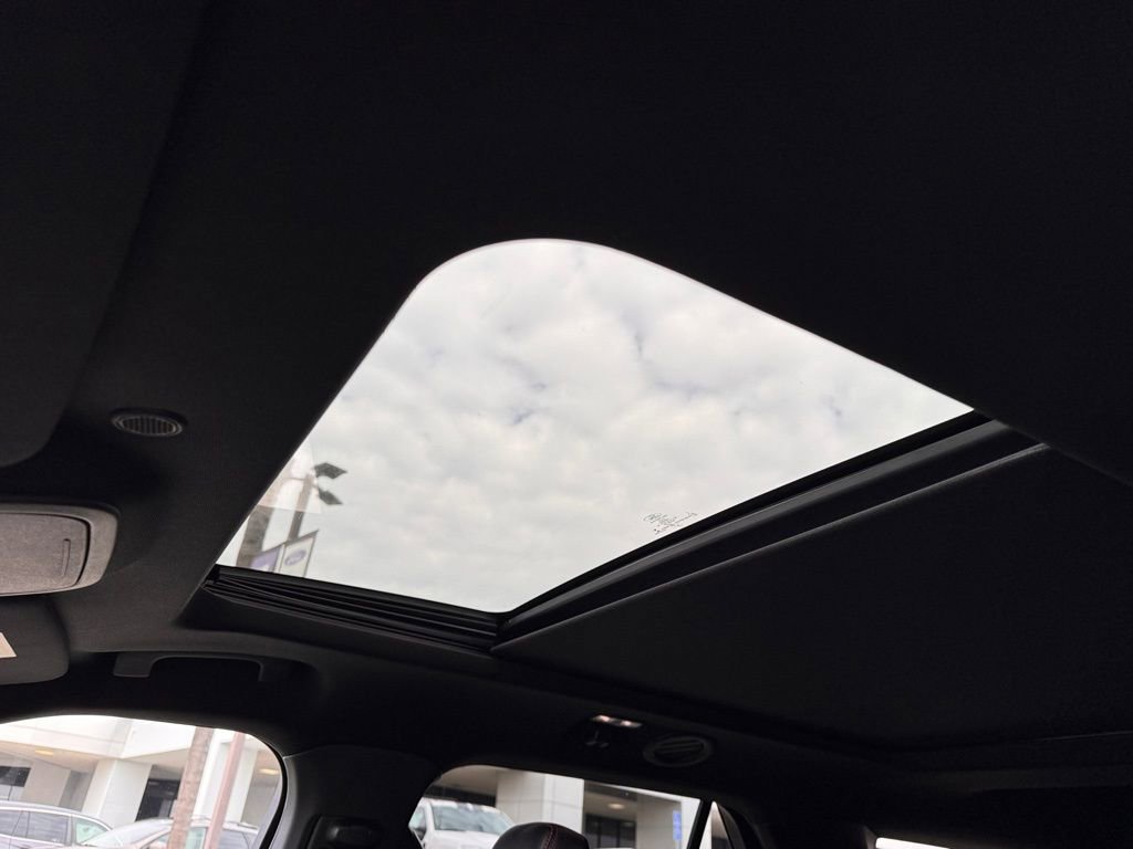 Certified 2023 Ford Explorer ST-Line w/ Class IV Trailer Tow Package image 20