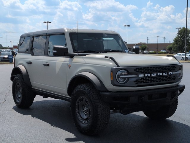 Certified 2025 Ford Bronco Badlands w/ Matte Film Protection Package AWD/4WD image 1