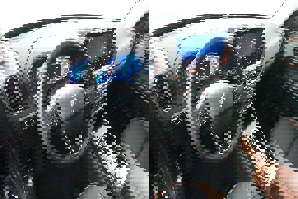 Certified 2025 Ford Bronco Sport Outer Banks w/ Outer Banks Tech Package+ AWD/4WD image 26