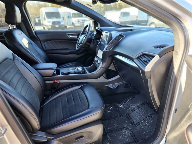 Certified 2022 Ford Edge ST-Line w/ Cargo Accessory Package image 11