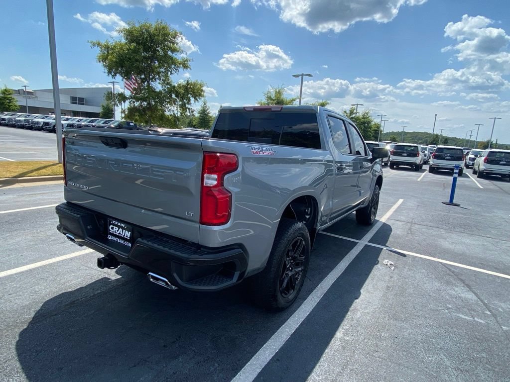 Used 2025 Chevrolet Silverado 1500 LT Trail Boss w/ Convenience Package II AWD/4WD image 7