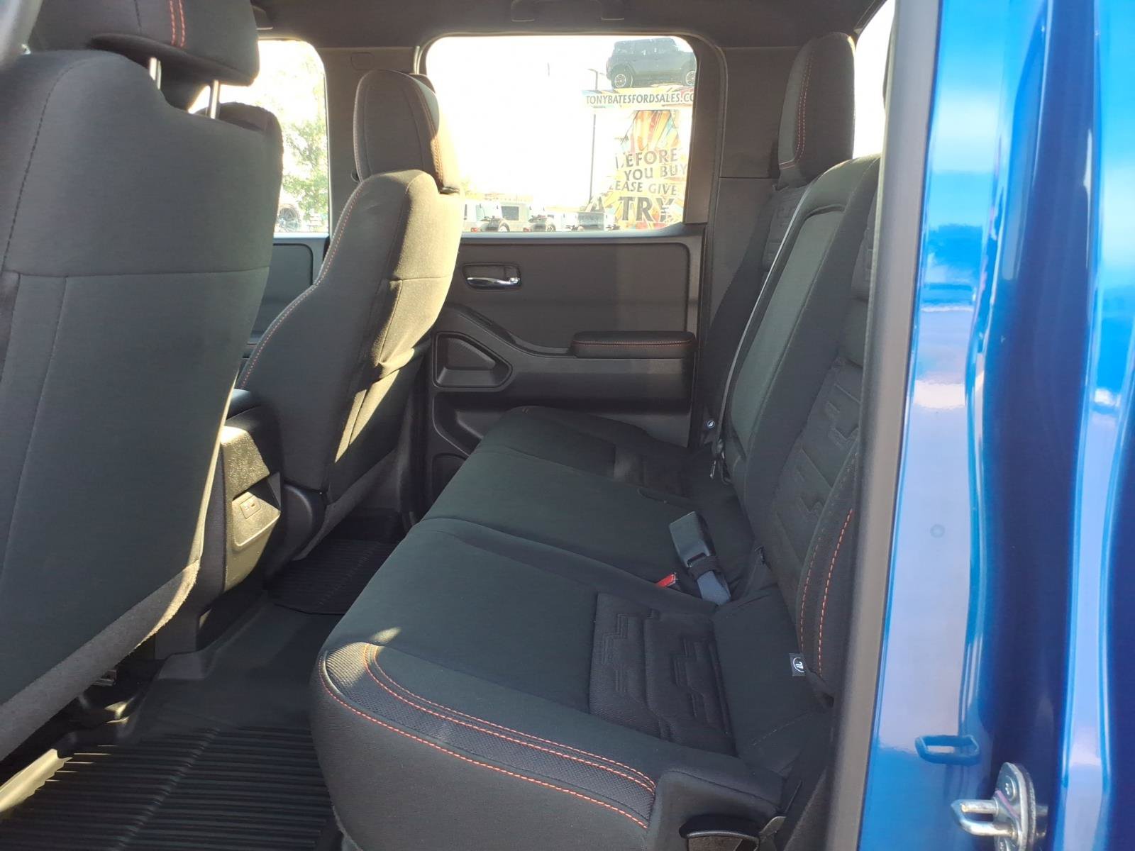 Used 2024 Nissan Frontier PRO-4X w/ Technology Package AWD/4WD image 13