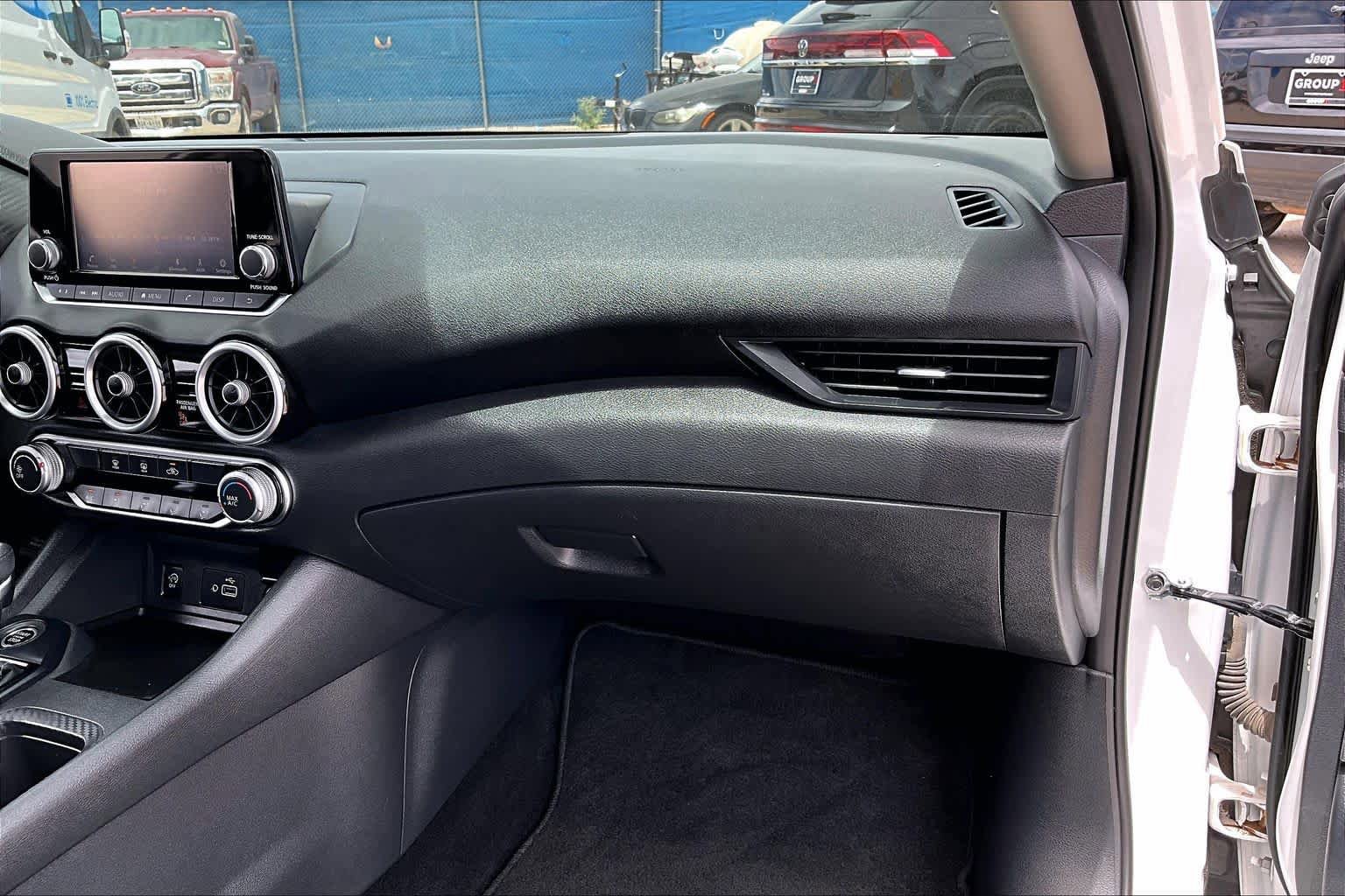 Used 2025 Nissan Sentra S FWD image 17