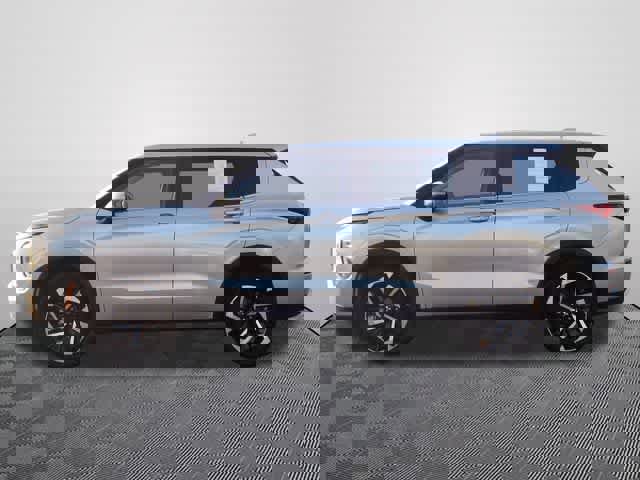 Used 2024 Mitsubishi Outlander SE AWD/4WD image 2