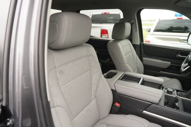 Used 2024 Toyota Tundra Limited w/ Power Package AWD/4WD image 19
