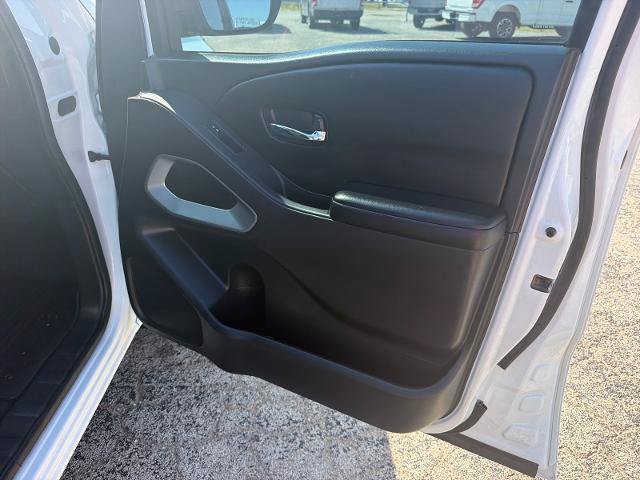 Used 2025 Nissan Frontier SV RWD image 39