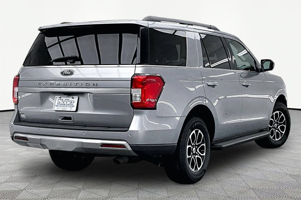 Certified 2024 Ford Expedition XLT AWD/4WD image 2