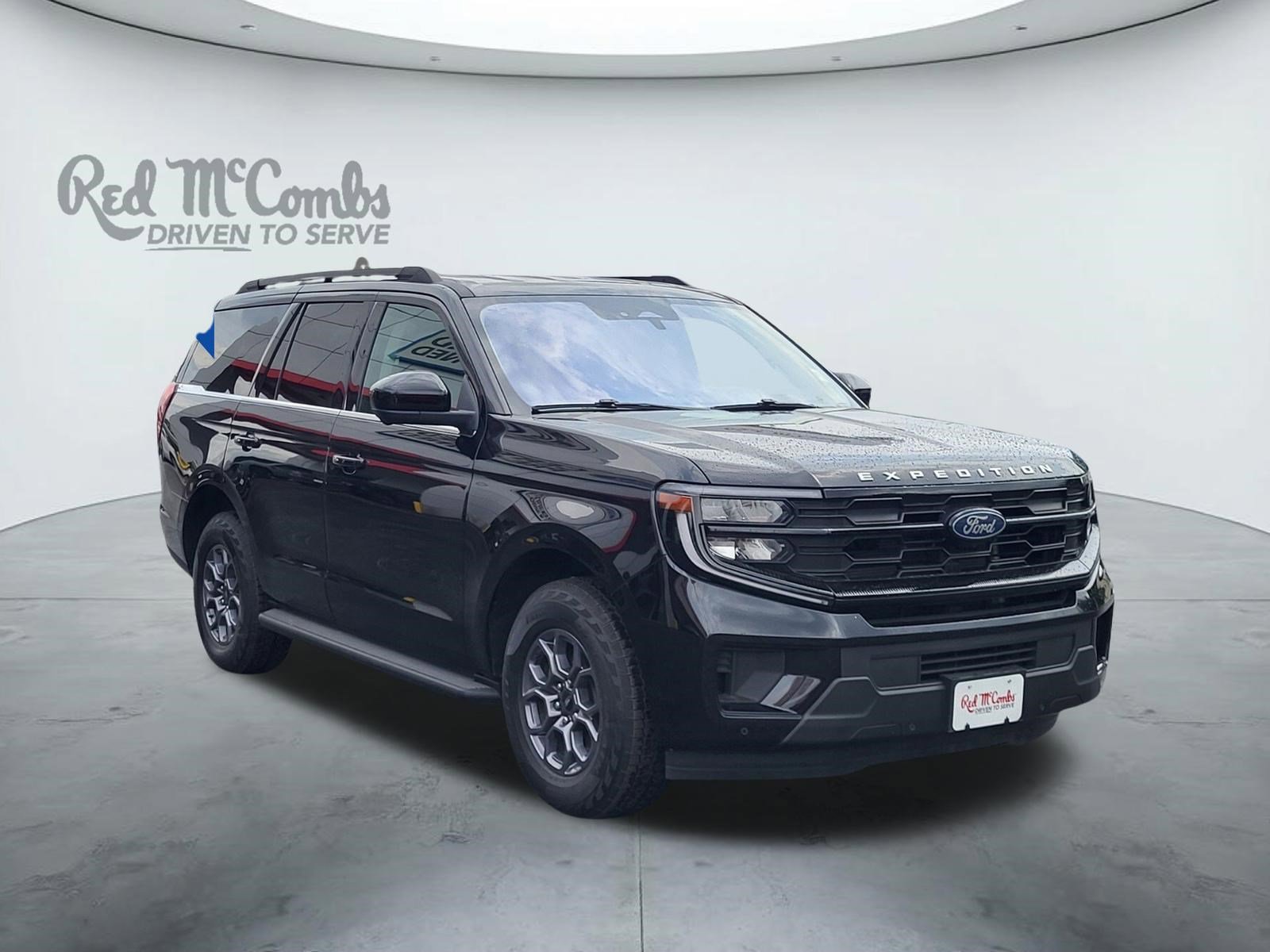 Certified 2025 Ford Expedition Active RWD image 1