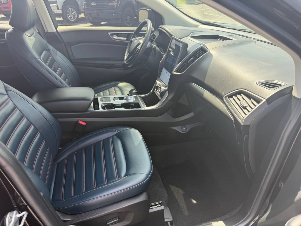 Certified 2023 Ford Edge SEL w/ Sport Appearance Package AWD/4WD image 18