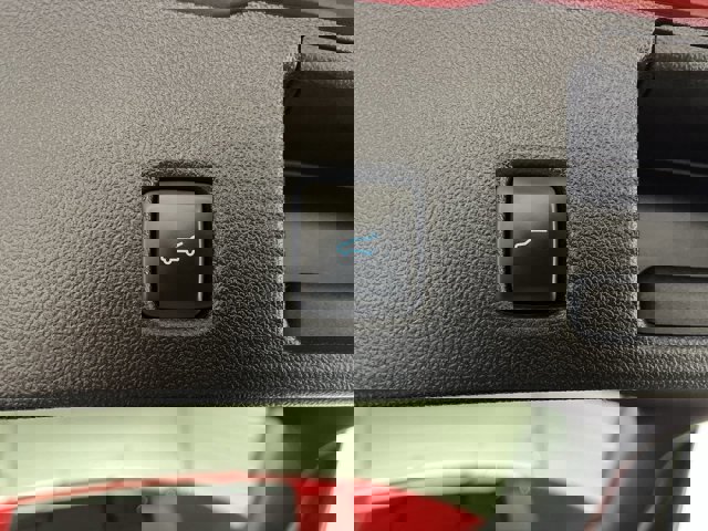 Certified 2020 Ford Escape SEL image 32