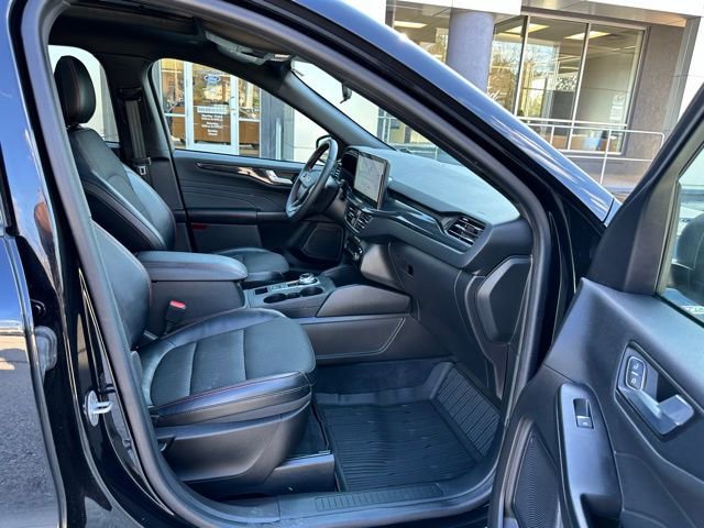Certified 2023 Ford Escape ST-Line w/ Tech Pack #1 image 60