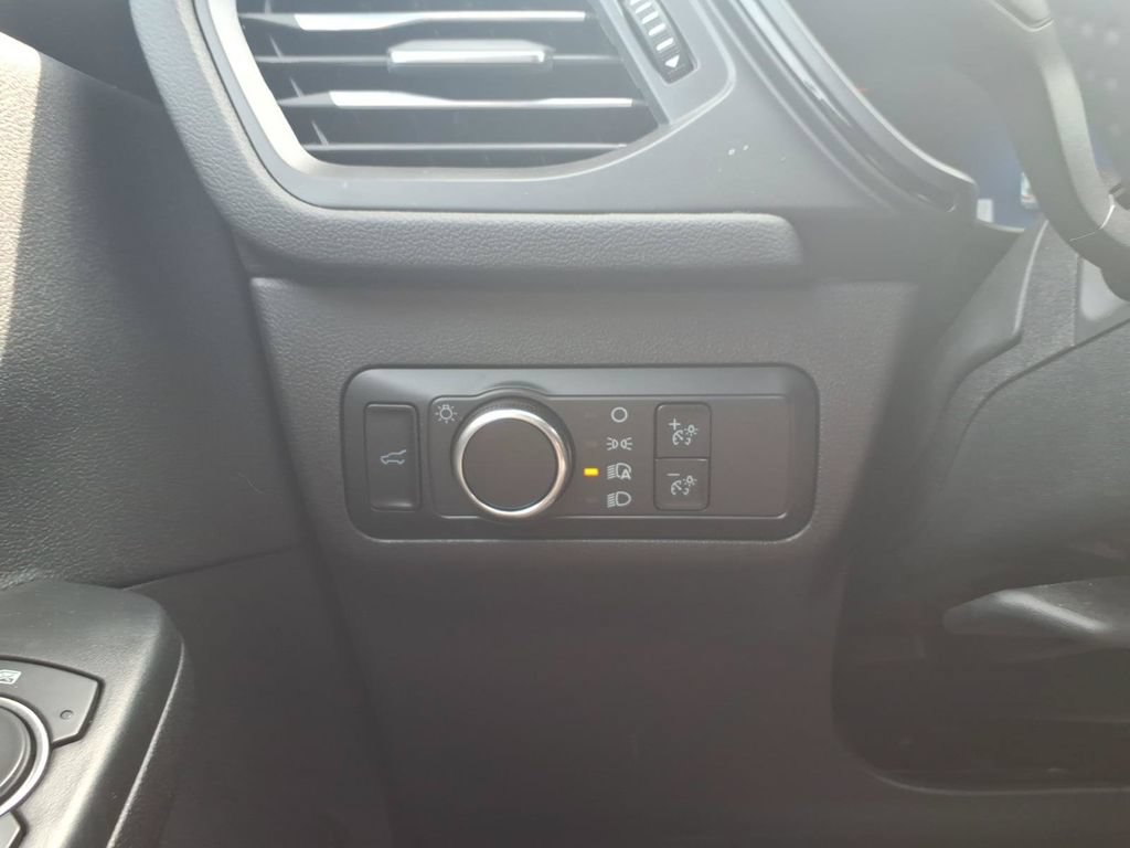 Certified 2024 Ford Escape ST-Line w/ Tech Pack #1 AWD/4WD image 16