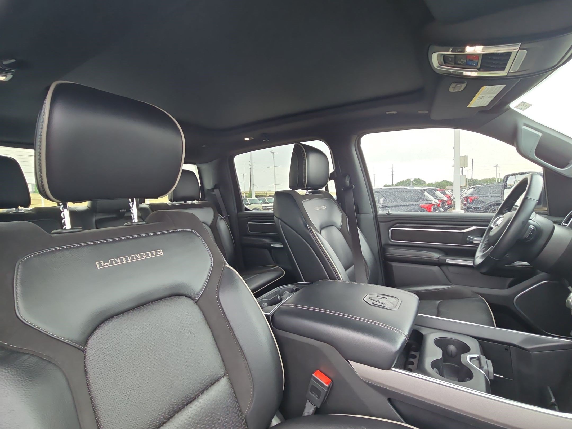 Used 2023 RAM 1500 Laramie AWD/4WD image 32