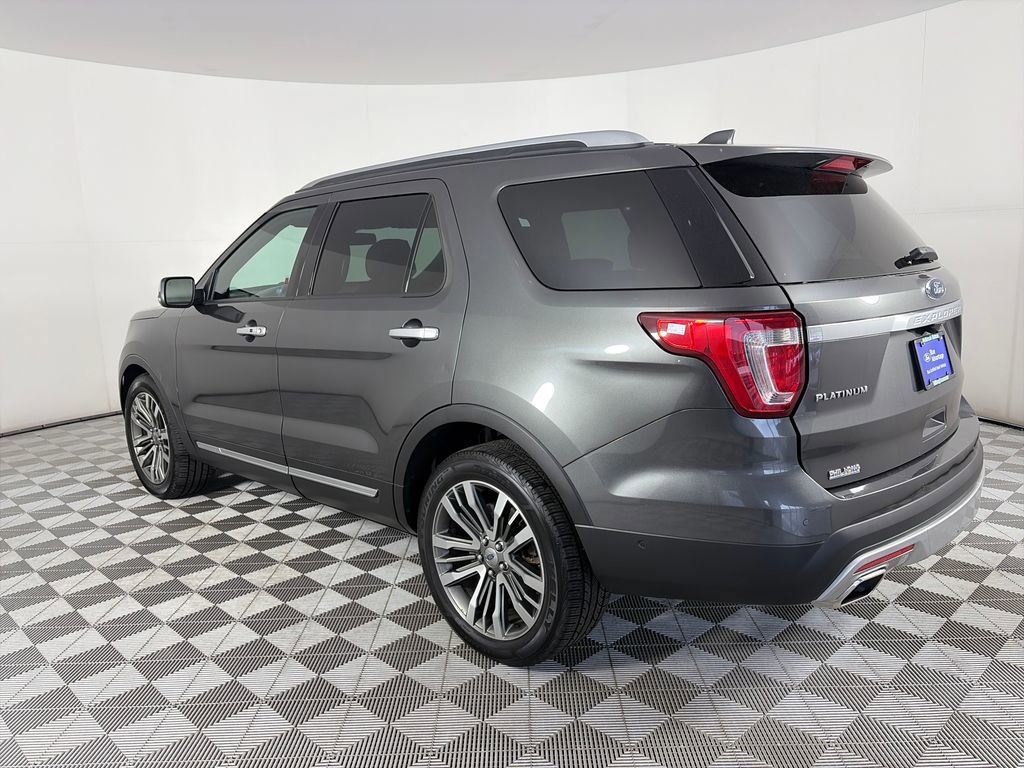 Certified 2017 Ford Explorer Platinum AWD/4WD image 3