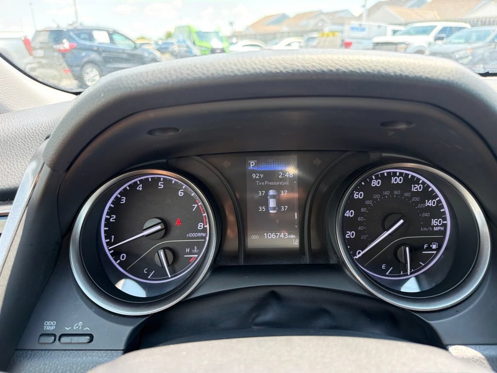 Used 2021 Toyota Camry SE FWD image 30