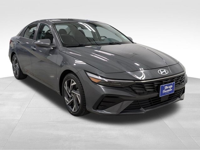 Used 2025 Hyundai Elantra SEL FWD image 18