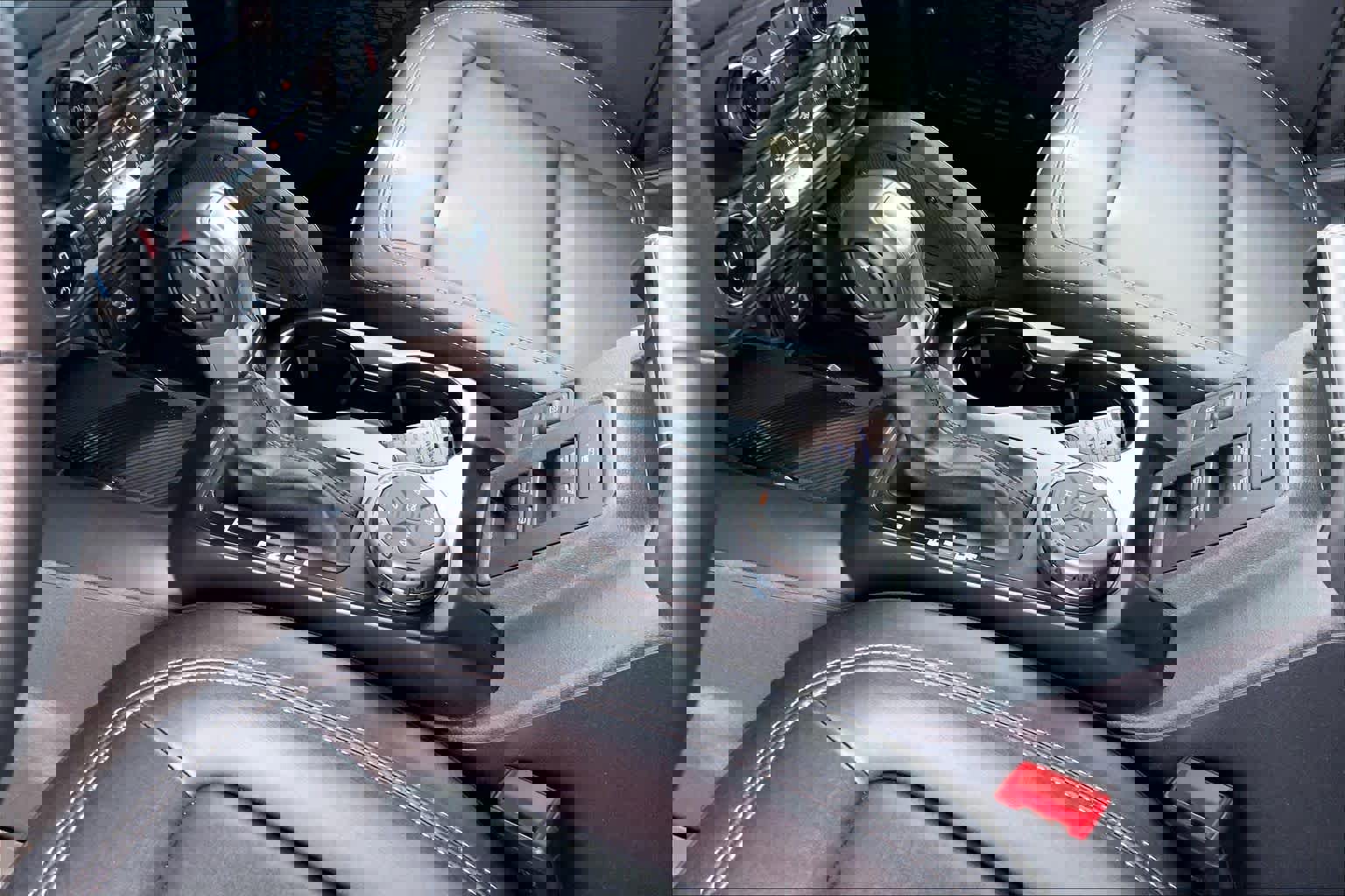 Certified 2025 Ford Bronco Badlands w/ Sasquatch Package image 17