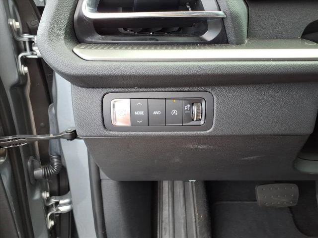 Used 2025 Chevrolet Traverse LT image 20