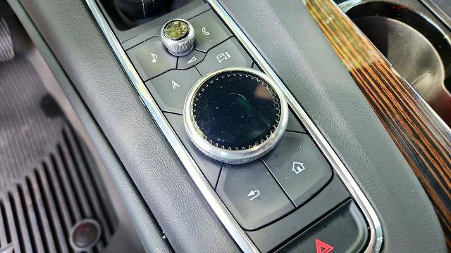 Used 2024 Cadillac Escalade Premium Luxury image 17