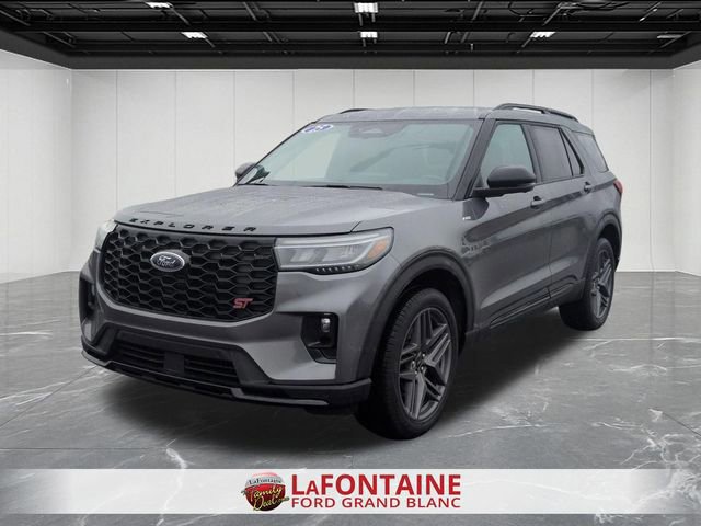 Certified 2025 Ford Explorer ST-Line w/ ST-Line Street Pack image 7