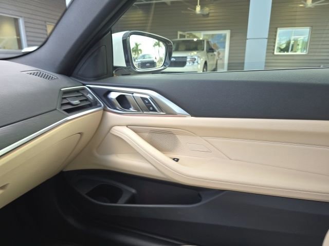 Used 2022 BMW 430i Coupe w/ Convenience Package image 15