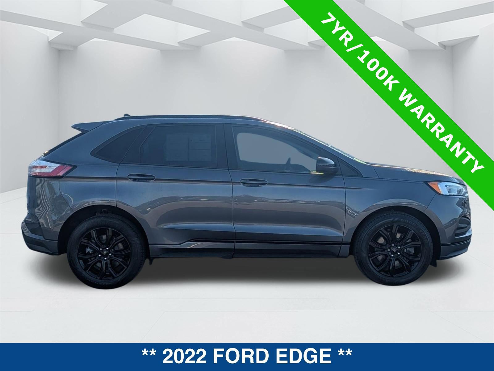 Certified 2022 Ford Edge SE w/ Black Appearance Package image 6